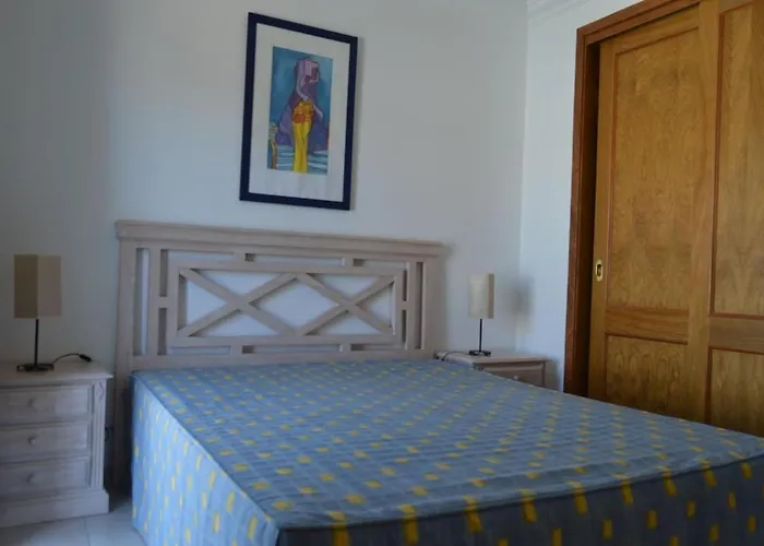 Moradia Em Privado Perto * Vila Nova De Cacela