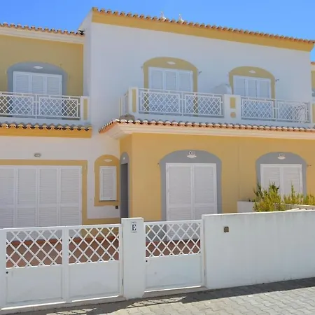 Vakantiehuis Moradia Em Privado Perto *