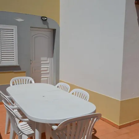 Moradia Em Privado Perto Vakantiehuis